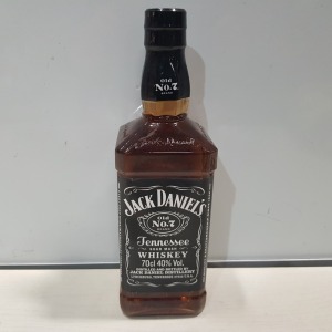 6 X BRAND NEW JACK DANIELS WHISKEY 40% VOL SIZE 70CL