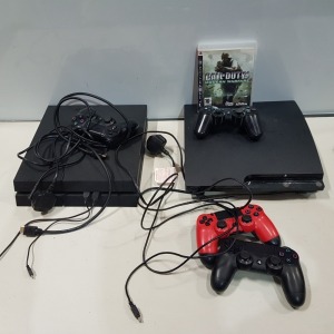 PLAYSTATION LOT CONTAINING 1 X PS4 CONSOLE AND 1 X PS3 CONSOLE , VARIOUS WIRES AND 3 CONTROLLERS AND PS3 CALL OF DUTY 4 GAME