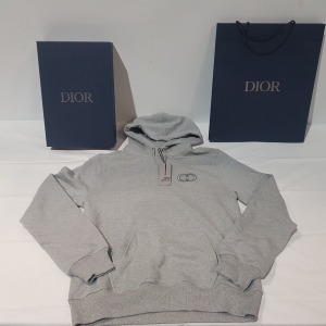 1 X BRAND NEW WITH TAGS IN BOX DIOR CD ICON HOODED SWEATSHIRT GRAY COTTON FLEECE IN SIZE L, WITH GIFT BOX AND RIBBON (P)