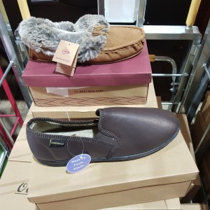 SHOE LOT CONTAINING 24 X BRAND NEW BOXED MENS OAKENWOOD BROWN PVC TWIN GUSSET SHOES IN VARIOUS SIZES AND 34 X WOMENS DUNLOP MADDISON SLIPPERS IN VARIOUS COLOURS AND SIZES