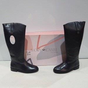 18 X BRAND NEW BOXED IVORY CASTLE ALL ABOUT STYLE KNEE HIGH BOOTS IN STYLE 'RIVER A7884' IN VARIOUS SIZES - PLEASE NOTE, BOXES MAY BE DAMAGED - PICK LOOSE