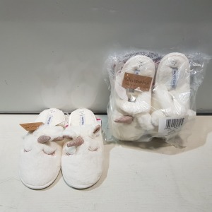 60 X BRAND NEW FACTORY SEALED GIRLS SLIPPERS IN CREAM AND PINK IN VARIOUS SIZES, IN 6 BOXES