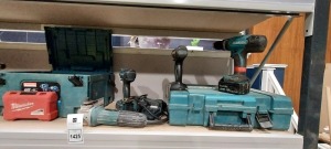 5 X PIECE MIXED TOOL LOT TO INCLUDE 2X MAKITA IMPACT DRIVERS - 2X MAKITA COMBI DRILLS - 1X MAKITA GRINDER - WITH 2X CARRY CASES