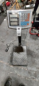 1 X AGORA DEALS WEIGHING SCALES