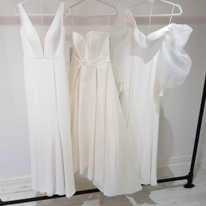 3 X PIECE BRAND NEW MIXED GEORGIA BRIDAL WEDDING DRESS LOT TO INCLUDE 1 X SLEEVED IVORY DRESS SIZE 10 - 1 X CLOVER IVORY DRESS SIZE 10 £450 - 1 X IVORY WEDDING DRESS SIZE 10 *** NOTE: ASSETS LOCATED IN BLACKBURN - COLLECT IN PERSON ONLY - BOOK SEPARATE CO