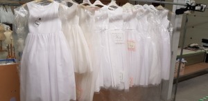 10 X PIECE BRAND NEW MIXED LINZI JAY KIDS COMMUNION DRESS LOT TO INCLUDE - FLOWERGIRL WHITE DRESS - FLOWER DETAIL IVORY DRESS - PLAIN WHITE DRESS ALL IN VARIOUS SIZES *** NOTE: ASSETS LOCATED IN BLACKBURN - COLLECT IN PERSON ONLY - BOOK SEPARATE COLLECTIO