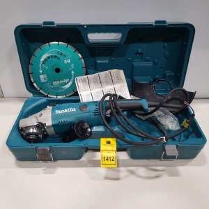 1 X MAKITA ANGLE GRINDER - 230 MM ( GA9020 ) - PLEASE NOTE PRODUCT HAS NO PLUG - INCLUDES SAW BLADE AND CARRY CASE