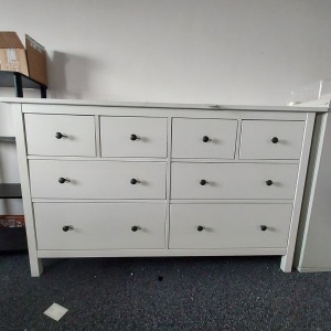 2 X WHITE 8 DRAWER CABINETS (PLEASE NOTE 1 SCRATCHED ON TOP) *** NOTE: ASSETS LOCATED IN BLACKBURN - COLLECT IN PERSON ONLY - BOOK SEPARATE COLLECTION TIME ***