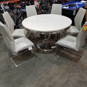 1 X CIRCULAR GRANITE TOP TABLE WITH 6 CREAM CHAIRS - SIZE DIAM - 130CM