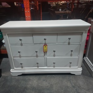 1 X MABEL 7 DRAW DRESSING CHEST IN CREAM SIZE L 125 , D 45 , H 85CM ( NOTE CUSTOMER RETURNS)