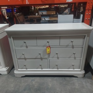 1 X MABEL 7 DRAW DRESSING CHEST IN TAUPE SIZE L 125 , D 45 , H 85CM ( NOTE CUSTOMER RETURNS)