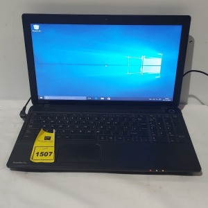 1 X TOSHIBA C50 LAPTOP - INTEL CORE I5-3230M - 120GB SSD HDD - WINDOWS 10 PRO - BATTERY UNTESTED WITH CHARGER