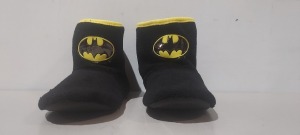 96 X BRAND NEW BATMAN MENS BOOT SLIPPERS IN MIXED SIZES 7, 8, 9, 10 , 11, 12 IN THE COLOUR BLACK IN 8 BOXES