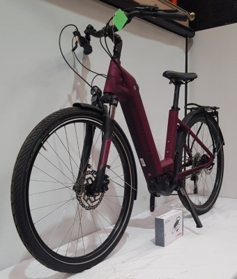 BERGAMONT E-HORIZON SPORT WAVE RED FRAME SIZE: 48 CM MODEL 286743 ORIG RRP £2999 SUPER STIFF LOW STEP-THROUGH FRAME CONSTRUCTION WITH COMFORTABLE BUT AGILE GEOMETRY SUNTOUR E-BIKE SPECIFIC SUSPENSION FORK WITH 63 MM TRAVEL RISERBAR AND ADJUSTABLE STEM GUA