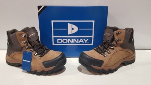 25 X BRAND NEW DONNAY SUEDE HI SN99 BOOTS ALL IN BROWN/BLACK AND ALL IN SIZE UK 9.5 IN 5 BOXES (PLEASE NOTE - ALTHOUGH MOST BOXES ARE FACTORY SEALED WE HAVE IDENTIFIED SOME MINOR MANUFACTURING IMPERFECTIONS ON EXAMINATION - SEE SUPPLEMENTARY IMAGE & BID 