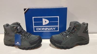 20 X BRAND NEW DONNAY SUEDE HI SN99 BOOTS IN GREY/BLACK ALL IN SIZE UK 9 IN 4 BOXES (PLEASE NOTE - ALTHOUGH MOST BOXES ARE FACTORY SEALED WE HAVE IDENTIFIED SOME MINOR MANUFACTURING IMPERFECTIONS ON EXAMINATION - SEE SUPPLEMENTARY IMAGE & BID ACCORDINGLY)