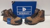 20 X BRAND NEW DONNAY SUEDE HI SN99 BOOTS IN BROWN/BLACK ALL IN SIZE UK 9 IN 4 BOXES (PLEASE NOTE - ALTHOUGH MOST BOXES ARE FACTORY SEALED WE HAVE IDENTIFIED SOME MINOR MANUFACTURING IMPERFECTIONS ON EXAMINATION - SEE SUPPLEMENTARY IMAGE & BID ACCORDINGLY