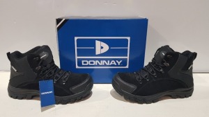 20 X BRAND NEW DONNAY SUEDE HI SN99 BOOTS IN BLACK ALL IN SIZE UK 9 IN 4 BOXES (PLEASE NOTE - ALTHOUGH MOST BOXES ARE FACTORY SEALED WE HAVE IDENTIFIED SOME MINOR MANUFACTURING IMPERFECTIONS ON EXAMINATION - SEE SUPPLEMENTARY IMAGE & BID ACCORDINGLY)