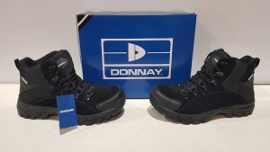 15 X BRAND NEW DONNAY SUEDE HI SN99 BOOTS IN BLACK ALL IN SIZE UK 9 IN 3 BOXES (PLEASE NOTE - ALTHOUGH MOST BOXES ARE FACTORY SEALED WE HAVE IDENTIFIED SOME MINOR MANUFACTURING IMPERFECTIONS ON EXAMINATION - SEE SUPPLEMENTARY IMAGE & BID ACCORDINGLY)