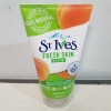 66 X BRAND NEW ST.IVES FRESH SKIN SCRUB - DEEPLY EXFOLIATES AND REMOVES IMPURITIES FOR GLOWING SKIN 150ML - APRICOT