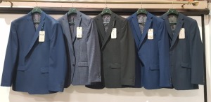 5 X BRAND NEW RACING GREEN BLAZERS IN BLUE , NAVY BLUE , BLACK AND CHEQUERED BLUE IN SIZES 40R , 40 LONG , 54R , 42LONG