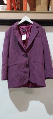 100 X PIECE NEW CLOTHING LOT OF LADIES PURPLE BLAZERS - PLEASE SEE PICTURE FOR REPRESENTATIVE ITEMS (ITEMS HAVE BEEN DELABELLED)