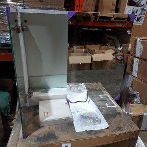 7 X BRAND NEW 2 DOOR MIRROR CABINET IN WHITE SIZE 750X660X170MM