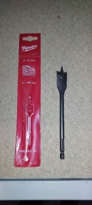 40 X BRAND NEW MILWAUKEE 18 MM WOOD SPADE DRILL BITS