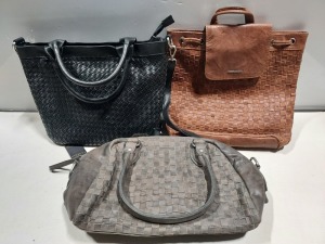 3 X BRAND NEW MIXED VENEZIA VERA PELE REAL LEATHER BAGS TO INCLUDE 1X MARCO VENEZIA GREY DUFFLE BAG - 1 X MARCO VENEZIA HAND BAG WITH SHOUKLDER STRAP IN BLACK - 1 X MARCO VENEZIA BACK PACK IN BROWN