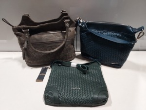 3 X BRAND NEW MIXED VENEZIA VERA PELE REAL LEATHER BAGS TO INCLUDE 1X MARCO VENEZIA CLARRISA HANDBAG WITH SHOUKDER STRAP IN BLUE - 1X MARCO VENEZIA ESTHER HAND BAG WITH SHOULDER STRAP IN GREEN - 1X MARCO VENEZIA HAND BAG IN GREY