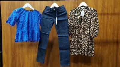 10 X PIECE BRAND NEW MIXED JUICY COUTURE CHILDREN'S CLOTHING LOT TO INCLUDE 2X NAVY MULTI PYJAMA SETS - 1 X SUMMER RAIN BLUE PANTS - 1X MIMI WINTER LEOPARD PRINT DRESS - 2X BRIGHT SAPHIRE TOPS ALL IN VARIOUS KIDS SIZES