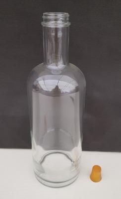 400 X BRAND NEW BELLAGIO 70CL CORK MOUTH GLASS BOTTLES (HEIGHT 23CM) ON 1 PALLET (NOTE: NO CORKS/CAPS)
