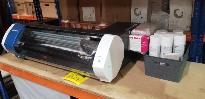 1 X ROLAND VERSA STUDIO SIGN MAKER BN-20 ECO-SOLVENT PRINTER /PLOTTER CUTTER - BOTH LARGE FORMAT PRINTING AND CNC KNIFE CUTTING (MODEL : BN-20 ) ( S/N : ADV3036 )