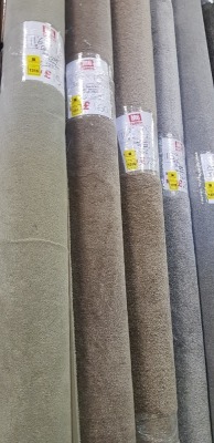 1 X PART ROLL OF HIGH QUALITY STAIN FREE - HEAVY DOMESTIC -STAINFACE SAXONY CARPET IN LIGHT LIGHT BROWN COLOUR APPROX 3.25 X 4 METER ROLL