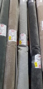 1 X PART ROLL OF HIGH QUALITY STAIN FREE - HEAVY DOMESTIC CARPET IN LIGHT GREY COLOUR APPROX 3 X 4 METER ROLL