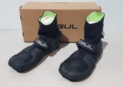 20 X BRAND NEW GUL 5MM POWER BOOST WET SUIT BOOTS IN SIZE 8-12 ADULT IN 2 BOXES