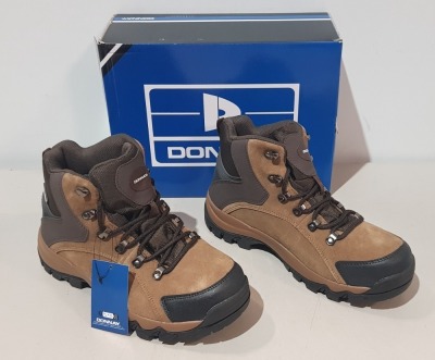 25 X BRAND NEW DONNAY SUEDE HI SN99 BOOTS IN BROWN AND BLACK IN SIZE 8 - (PLEASE NOTE - WE HAVE IDENTIFIED SOME MINOR MANUFACTURING IMPERFECTIONS ON EXAMINATION SEE SUPPLEMENTARY IMAGE AND BID ACCORDINGLY)