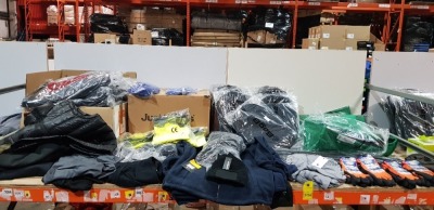 LARGE AMOUNT OF BRAND NEW MIXED SAFETY CLOTHING LOT CONTAINING BLACKROCK HI-VISIBILITY POLO SHIRTS IN SIZE M - WATERPROOF GREEN JACKETS IN SIZE L , CELESTIAL TOPS IN BLUE SIZE M , RESULT URBAN ICE BIRD PADDED GILETS IN SIZE L ETC ON A FULL BAY