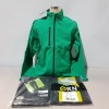100 + BRAND NEW MIXED WORKWEAR LOT CONTAINING TERN SOFTSHELL JACKET IN KELLY GREEN IN SIZE XL , MENS KIWI CONVERTIBLE TROUSERS IN GREY IN SIZE 38SHORT , APKHT INDUSTRIAL TROUSERS IN BLACK IN MIXED SIZES , CONDOR KNEEPAD COMBAT TROUSERS IN BLACK IN MIXED S
