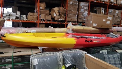 1 X BRAND NEW GUL HAWKERS 2 PERSON KAYAK - IN RED AND ORANGE - INCLUDES 2 REMOVABLE COMFORT SEATS /4 X PADDLES / DRY SEAL HATCHES / PADDLE HOLDERS / ( SIZE : 380 CM LENGTH / BEAM 85CM / DEPTH 35 CM ) - 32KG