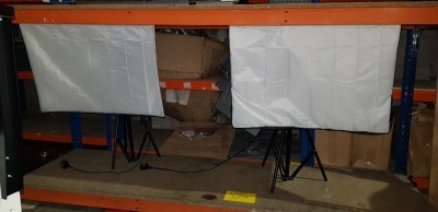 2 X ESSDI SOFTBOX LIGHTS - ON TRIPODS STANDS AND BULBS