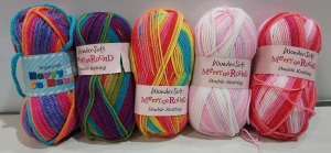 134 X BRAND NEW STYLE CRAFT MERRY GO ROUND KNITTING YARNS IN VARIOUS COLOURS TO INCLUDE PINK/LILAC - SUMMER PUDDING - PASTEL RAINBOW - STAR BURST - BLUE DENIM - STRAWBERRY ETC IN APPROX 294M - 144M - 68M - IN 1 BAG (SEE BOTH IMAGES)