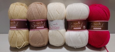 108 X BRAND NEW STYLE CRAFT KNITTING YARNS IN VARIOUS COLOURS TO INCLUDE BABY CREAM - STONE - PINK - PURPLE ETC IN SIZE 295M - 184M