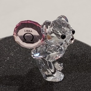 SWAROVSKI KRIS BEAR LIBRA - 5396284 - WITH A SWAROVSKI PRESENTATION BOX & BAG