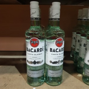 8 X BRAND NEW BACARDI WHITE RUM 700ML