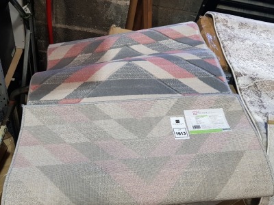1 X BRAND NEW RUG - THINKRUGS RANGE PEMBROKE IN COLOUR GREY / ROSE IN SIZE 80 X 150