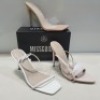 15 X MIXED MISSGUIDED WOMENS SHOES CONTAINING BARELY THERE LOW HEEL SANDAL IN WHITE , POINTED TOE PATENT BARELY THERE IN NUDE , SQUARE TOE PERSPEX HIGH HEEL MULES IN SAND ALL IN SIZE 7 (NOTE - SOME HAVE SECURITY TAGS)