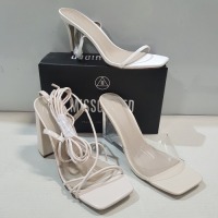 15 X MIXED MISSGUIDED WOMENS SHOES CONTAINING PERSPEX SQUARE TOE WEDGE HEEL IN NUDE , BLOCK HEEL TIE UP HEELED SANDAL IN CREAM , BARELY THERE LOW HEEL SANDAL IN WHITE , SQUARE TOE PATENT HEELED SANDAL IN BLACK ETC ALL IN SIZE 6 (NOTE - SOME HAVE SECURITY 