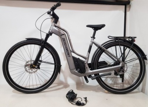 BERGAMONT E-HORIZON PREM BIKE MODEL: 286740 SIZE: M ORIG RRP &pound;3899 DEDICATED SHIMANO DEORE E-BIKE GROUP-SET WITH IMPROVED DURABILITY SHIMANO BR-MT420 HYDRAULIC 4-PISTON DISC BRAKE PUNCTURE RESISTANT, DURABLE SCHWALBE MARATHON PLUS MTB TYRES ANTI-SLIP PEDA