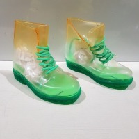 24 X BRAND NEW CLEAR WELLY BOOTS IN ORANGE / GREEN IN MIXED SIZES, 2 X SIZE 4, 3 X SIZE 5, 3 X SIZE 6, 3 X SIZE 7 & 1 X SIZE 8 IN TWO BOXES.